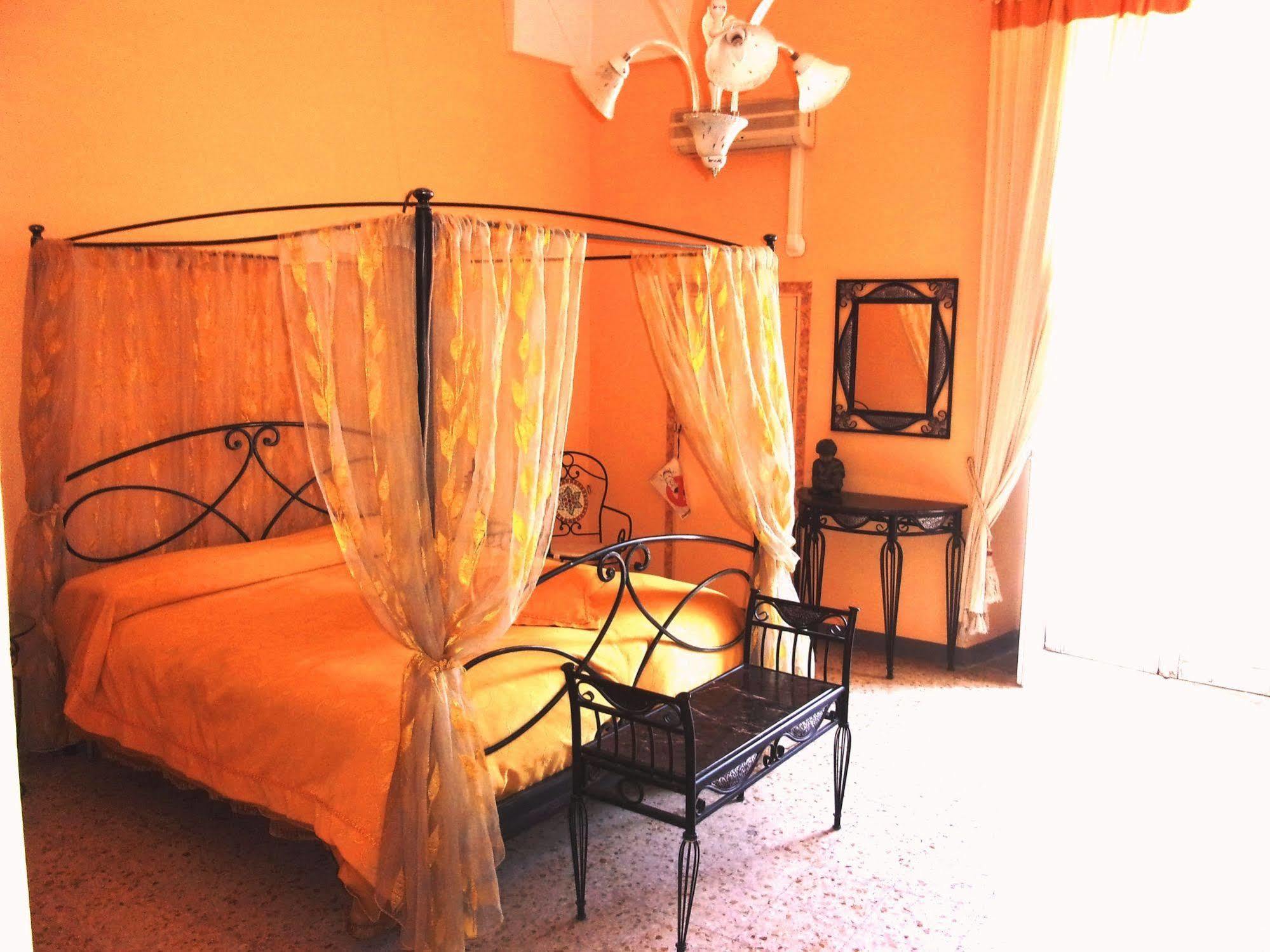Palazzo Osanna Bed and Breakfast Nardò Exteriör bild